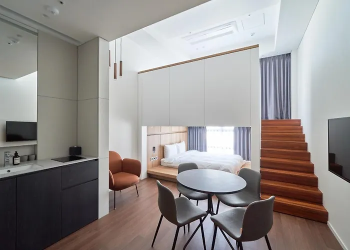 Space And Mood Hotel *