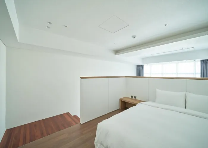 Space And Mood Hotel *